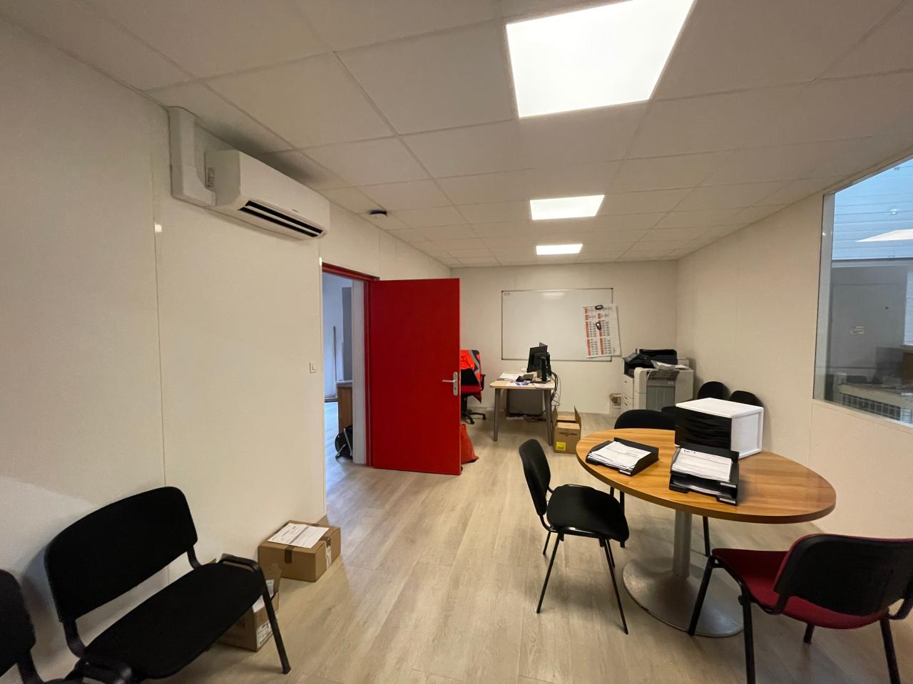 Local d'activité Pessac 840m² Location local d'activité Pessac Gironde OLACT2529952 4